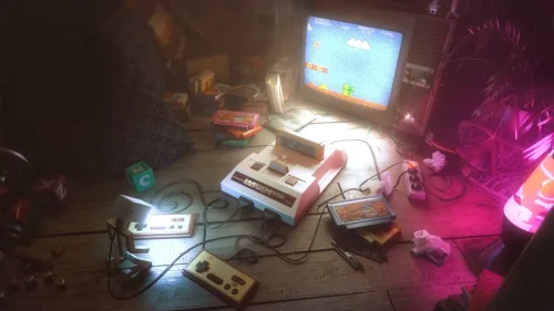 Retro Gamer’s Paradise – Famicom Console & CRT TV Live Wallpaper