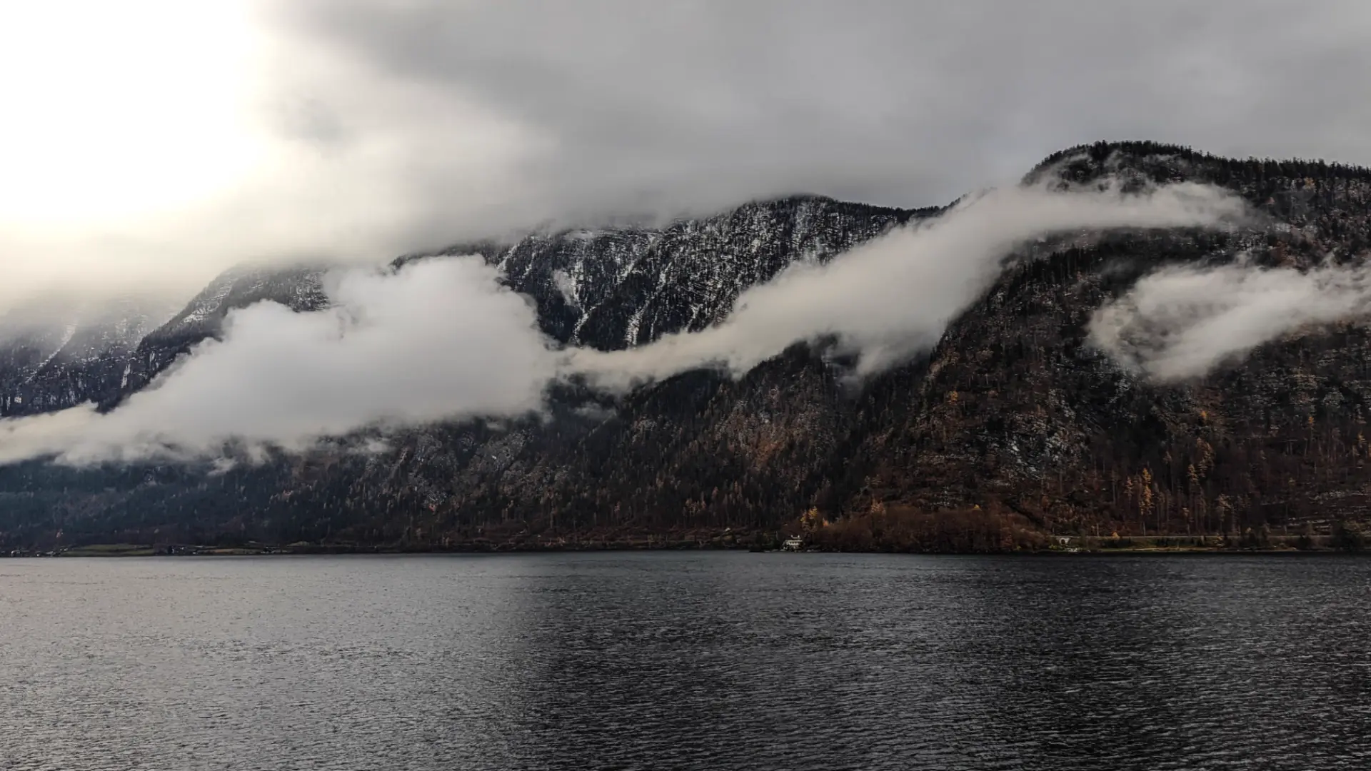Clouds Between Mountains live wallpaper for desktop